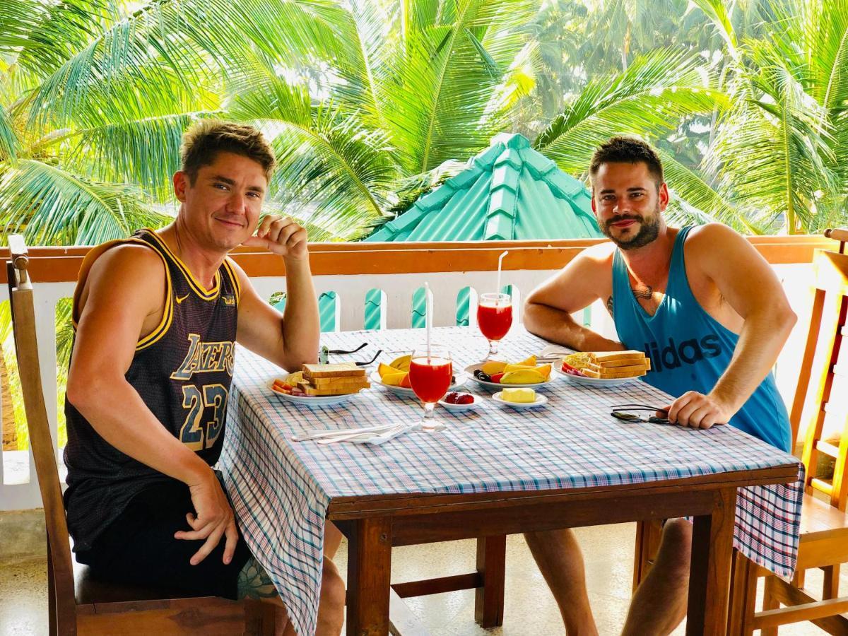 ホテル Island House ディックウェラ エクステリア 写真